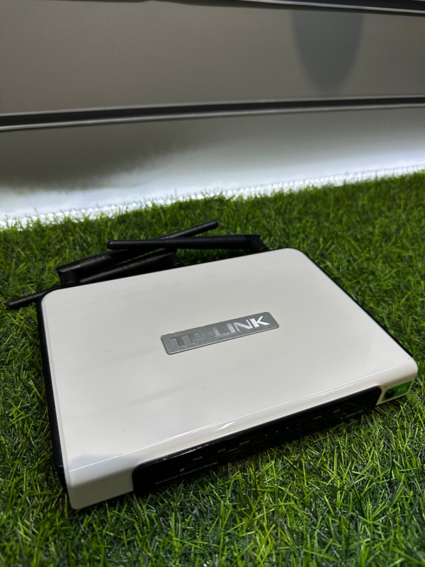Роутер TP-Link TL-WR941ND