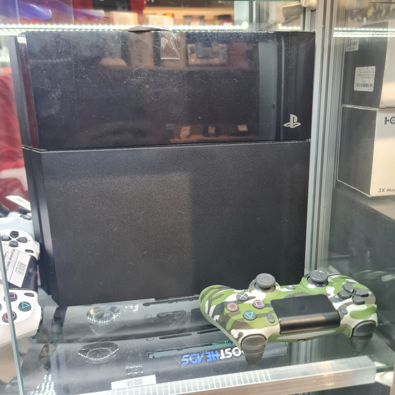 Игровая приставка Sony ps 4 fat 500
