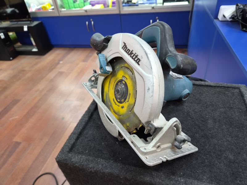 Циркулярная пила Makita hs7601