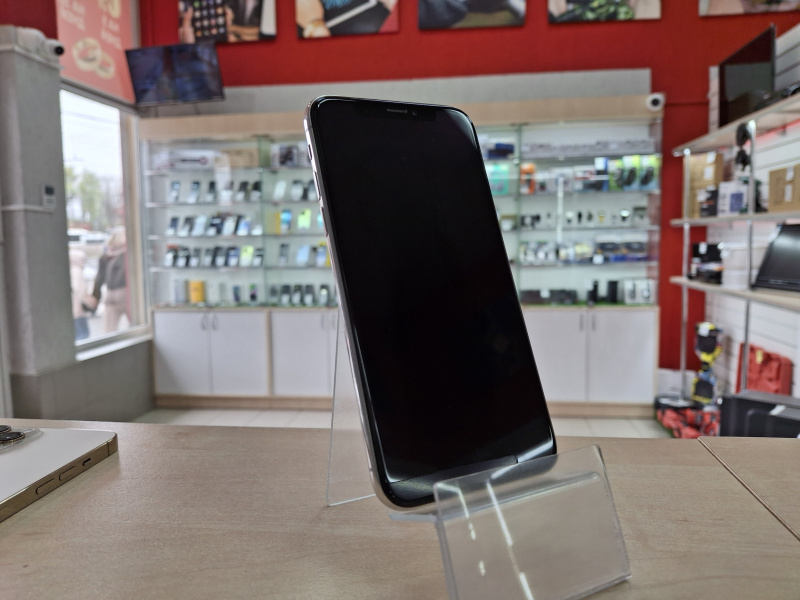 Мобильный телефон Apple iPhone XS
